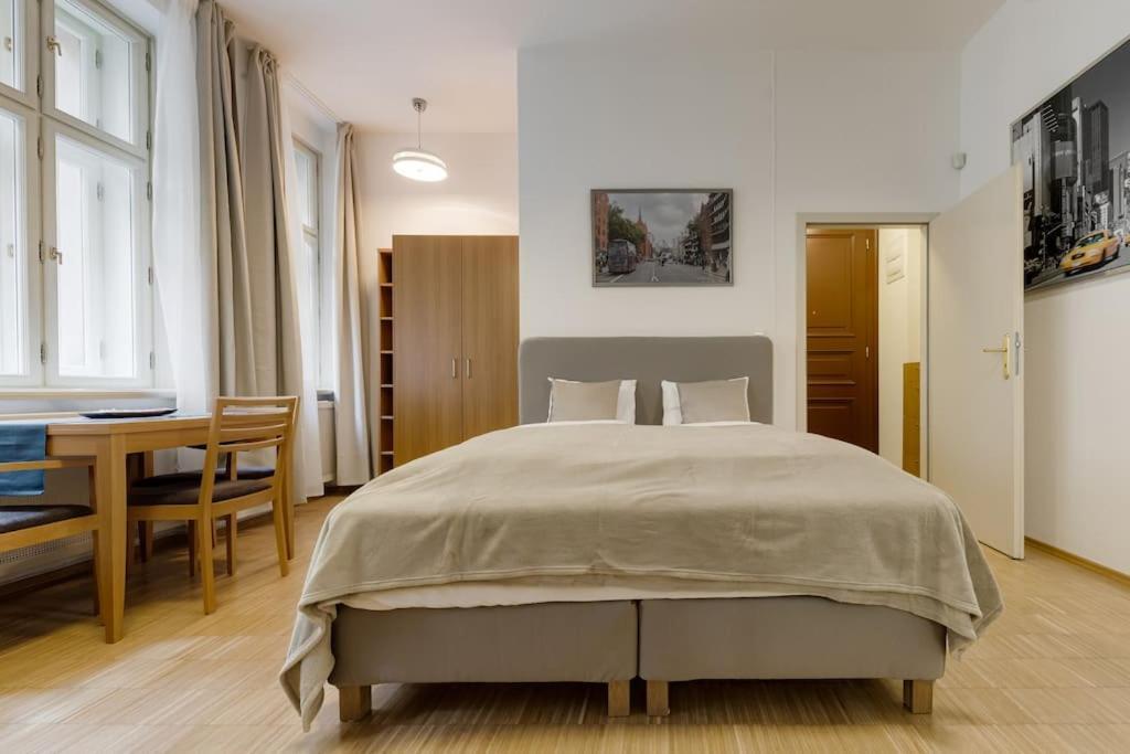 Deluxe Suite In Prime Location Praga Exterior foto